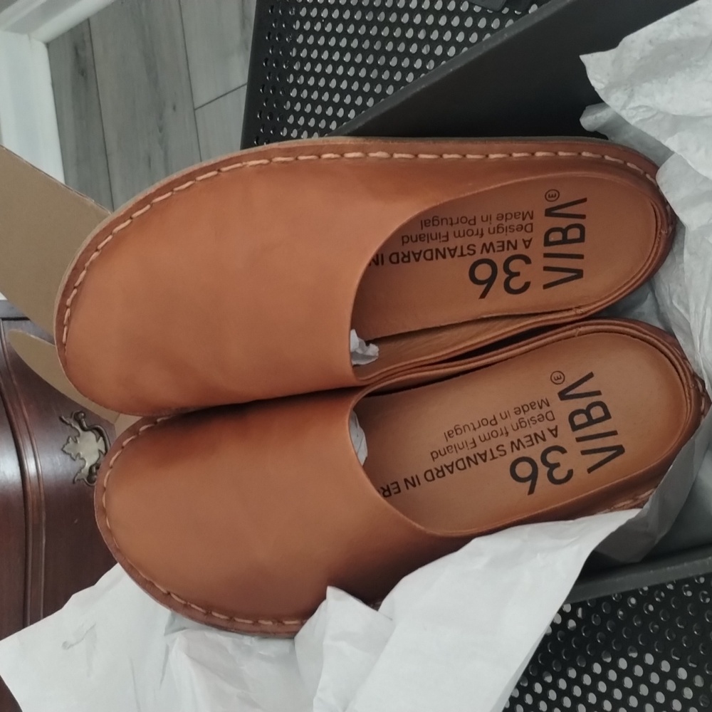 VIBAe Shoes